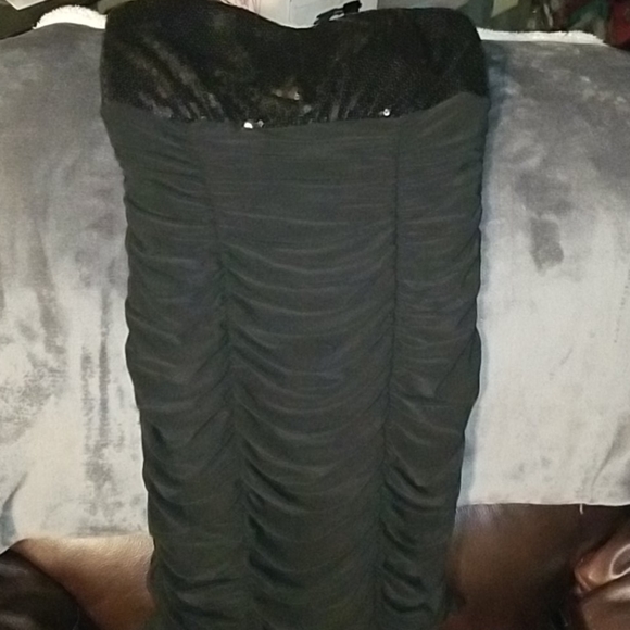 Dress - Picture 1 of 3